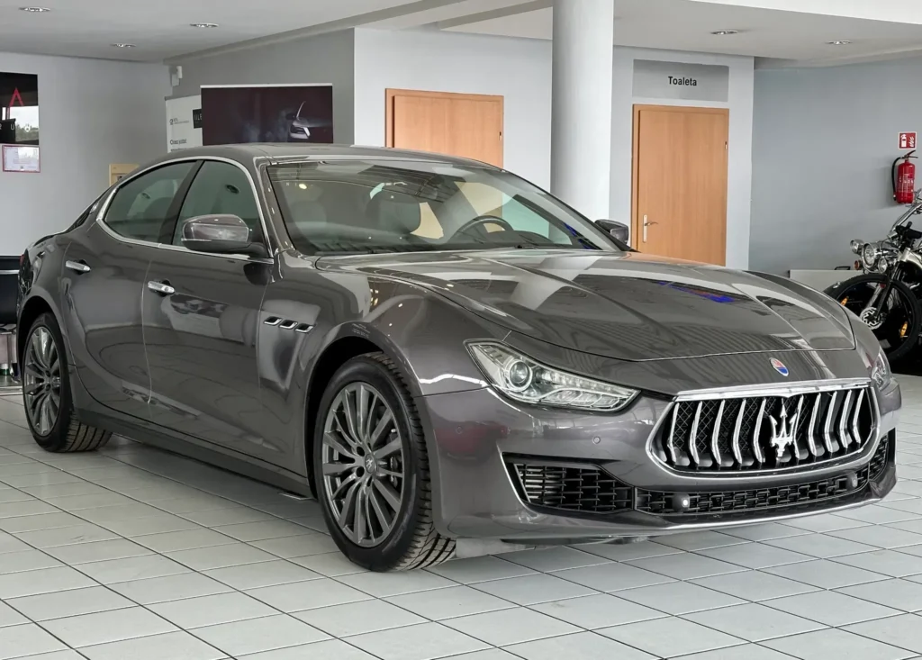 Maserati Ghibli sprowadzony z USA przez Ameryka Cars