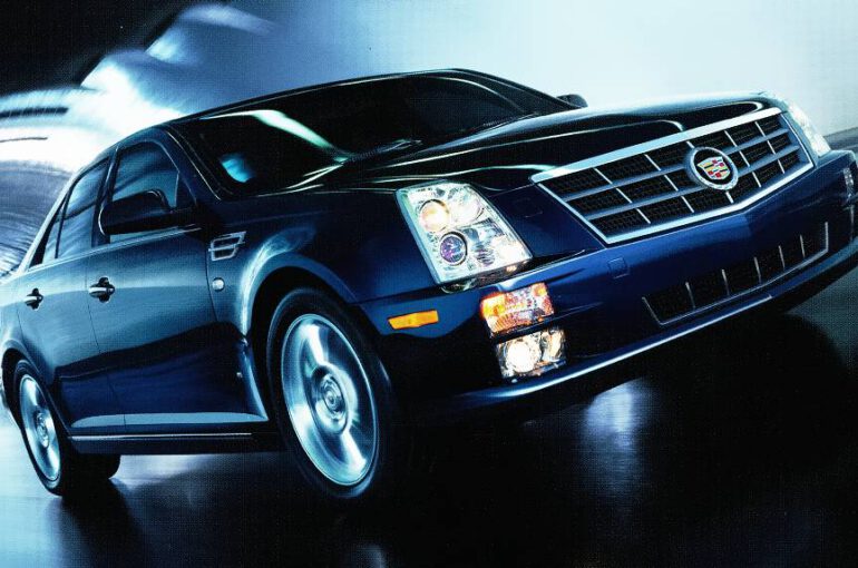 O Cadillacu STS-V co miał większą moc niż Porsche 911 Turbo